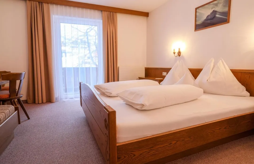 Berghotel Rasis-1